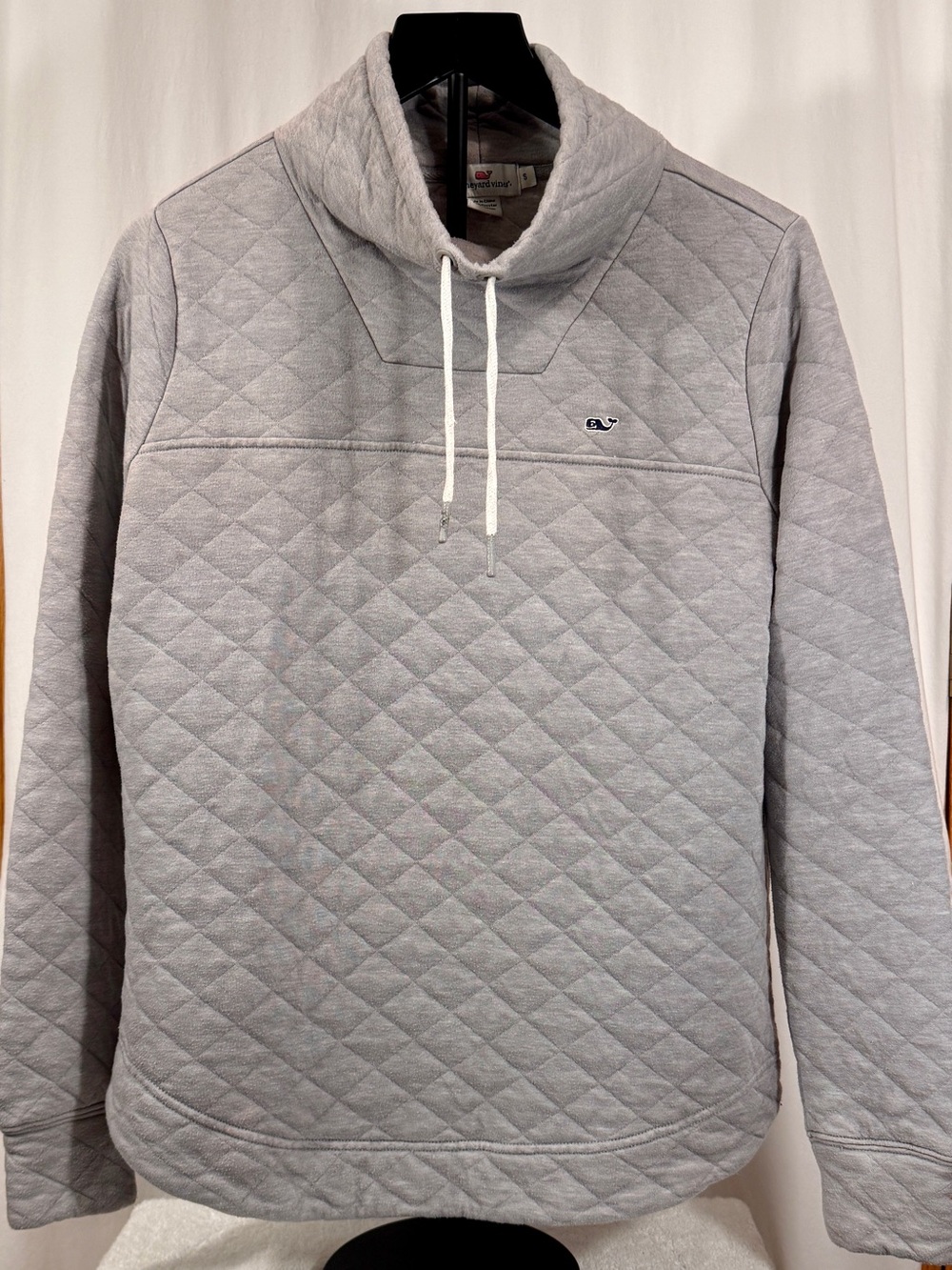 Vineyard Vines Women’s Quilted Pullover Hoodie - Light Gray